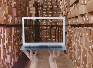 webshop logisztika